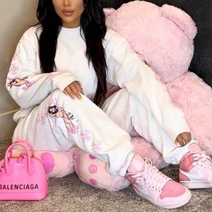 Authentic womens chrome hearts deadly doll sweatpants sweatshirt size small